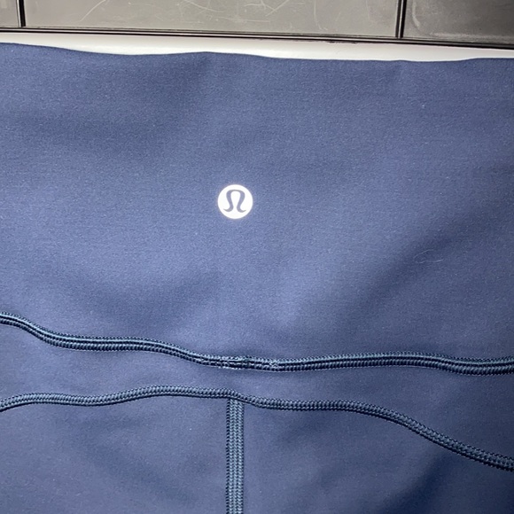 Lululemon 🍋 In Movement Tight - Picture 7 of 17